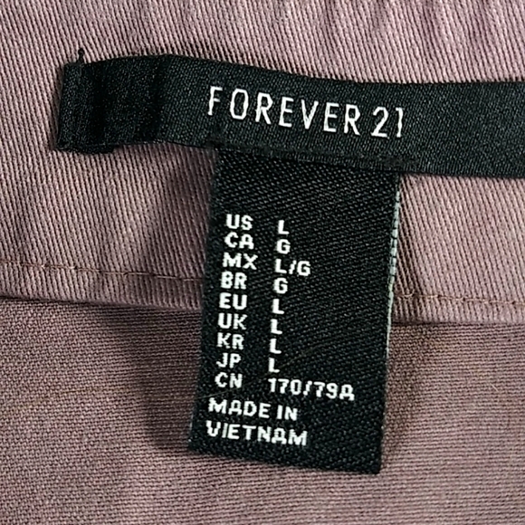 Forever 21 Lavender Skirt. - Picture 4 of 6